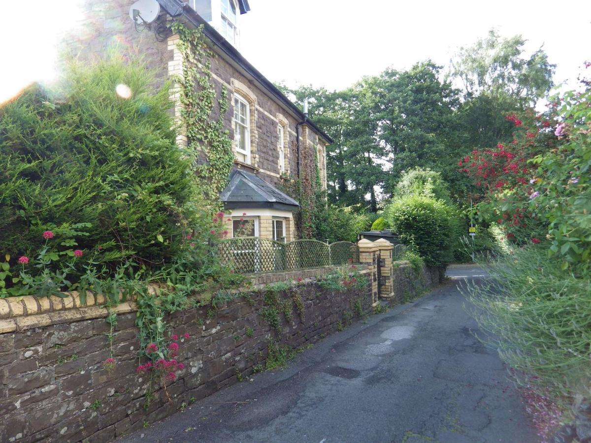 Ryvington Apartments Abergavenny Bagian luar foto