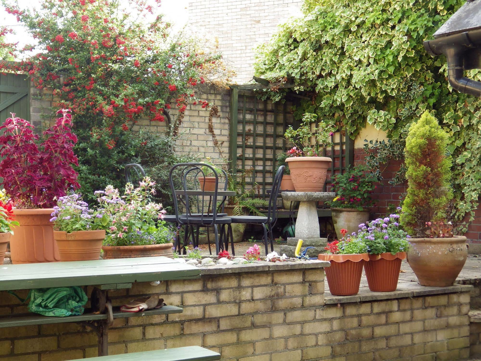 Ryvington Apartments Abergavenny Bagian luar foto