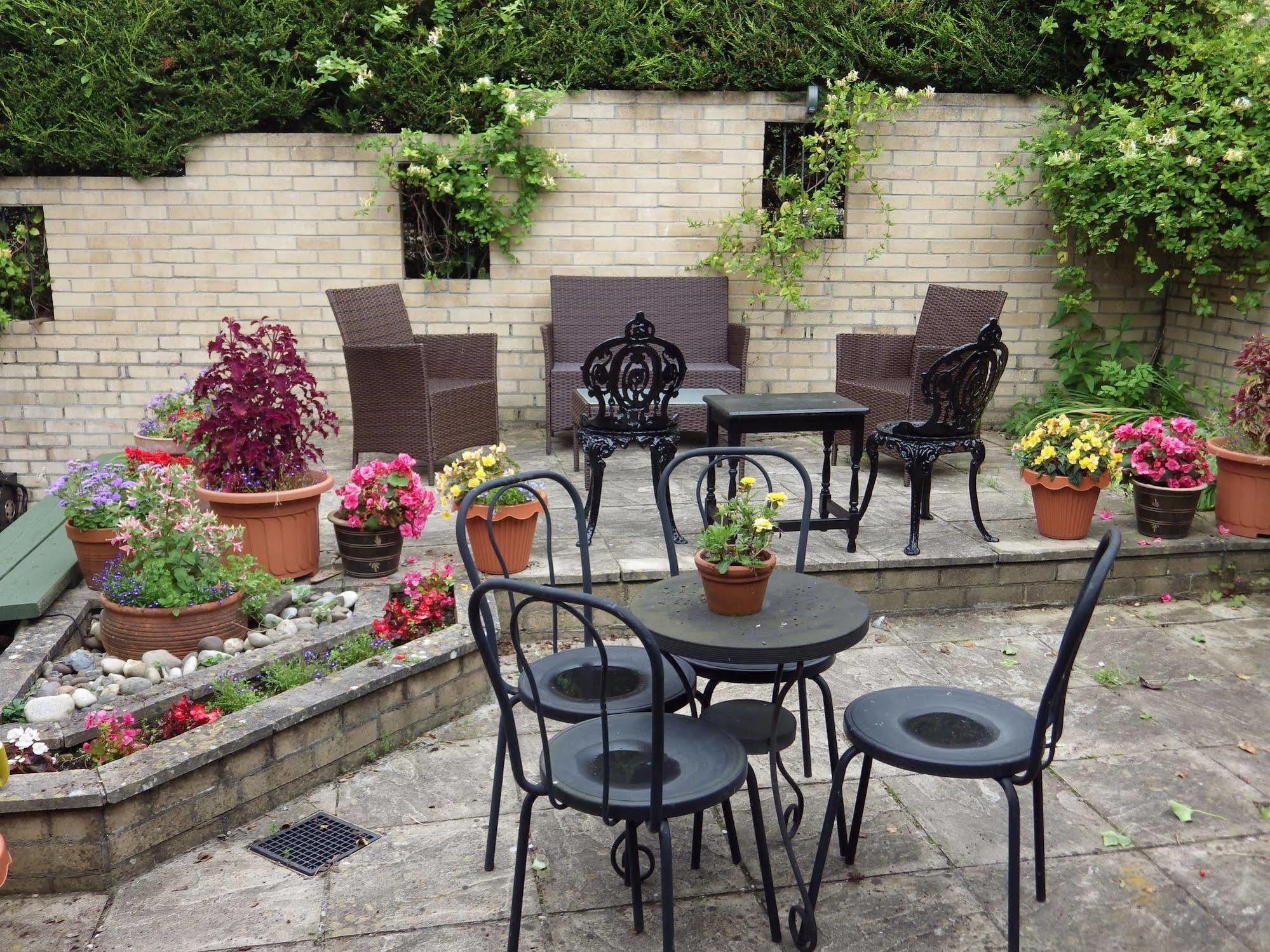 Ryvington Apartments Abergavenny Bagian luar foto